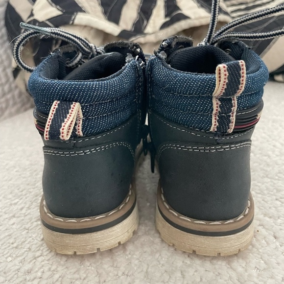 APAKOWA STREET CULTURE NEW TREN BLUE KIDS BOOTS SIZE 25 (8.5) - Picture 2 of 7